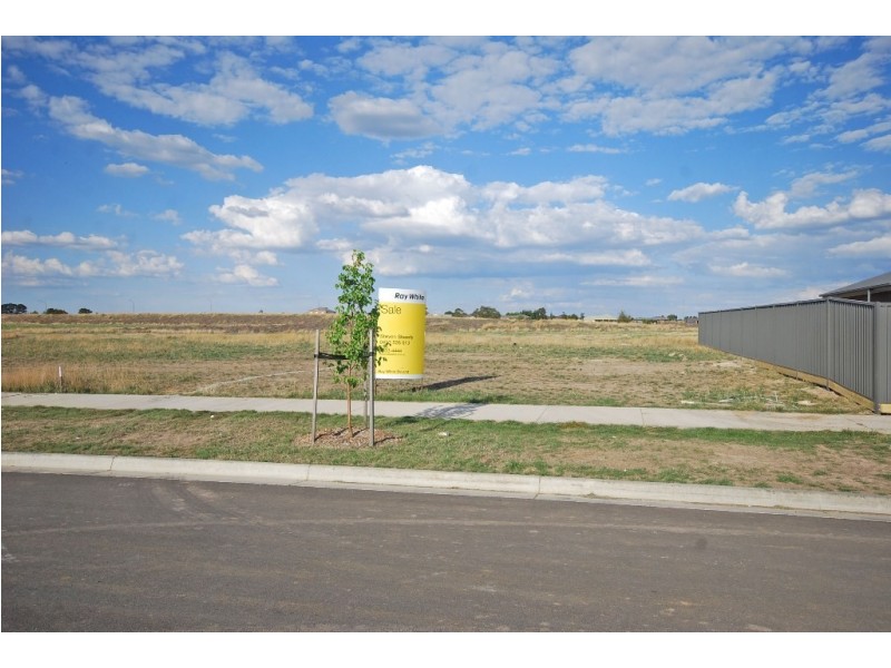 21 (Lot 38) Sutcliffe Street, Alfredton VIC 3350