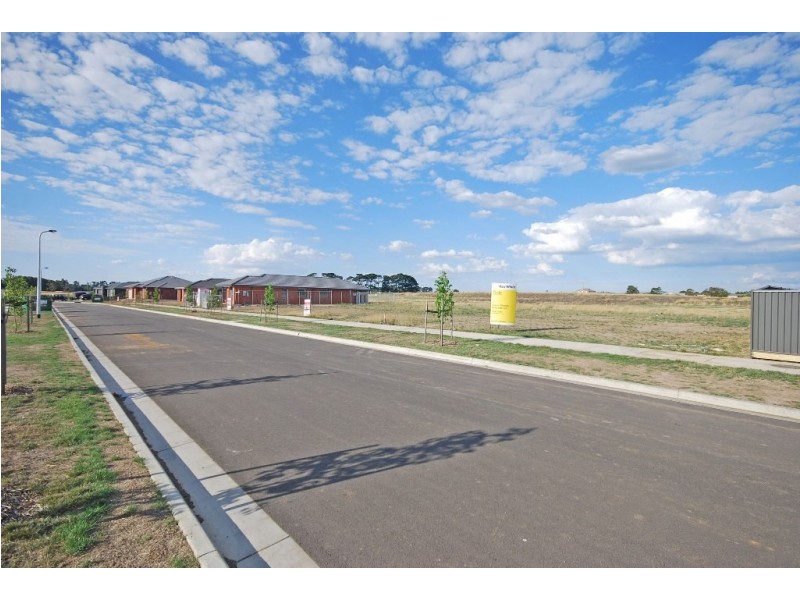 21 (Lot 38) Sutcliffe Street, Alfredton VIC 3350