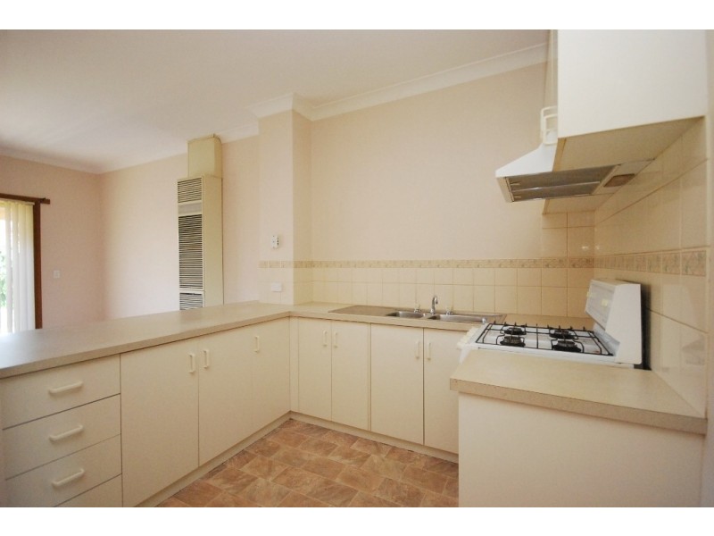 2/4 Lal Lal Street, Golden Point VIC 3350