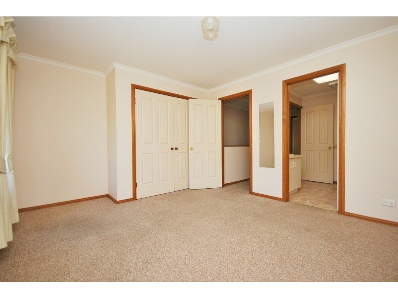 2/4 Lal Lal Street, Golden Point VIC 3350