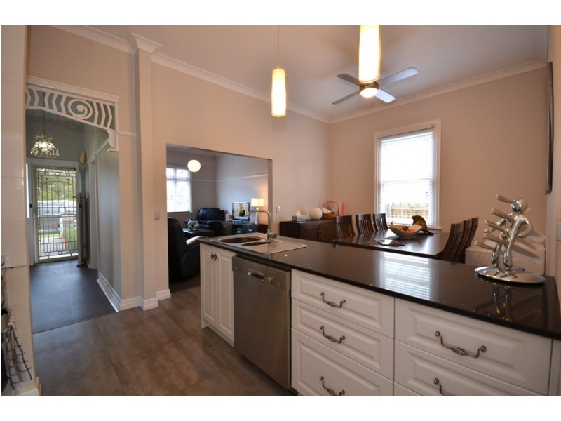 722 Laurie Street, Mount Pleasant VIC 3350