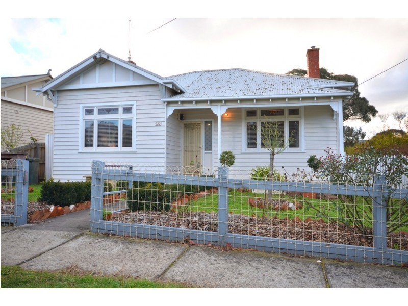722 Laurie Street, Mount Pleasant VIC 3350