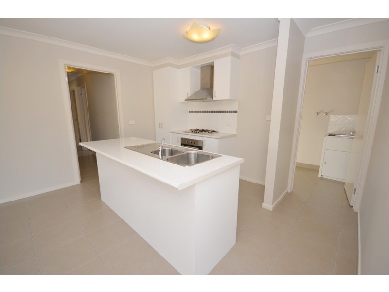 3/8 Gale Street, Canadian VIC 3350