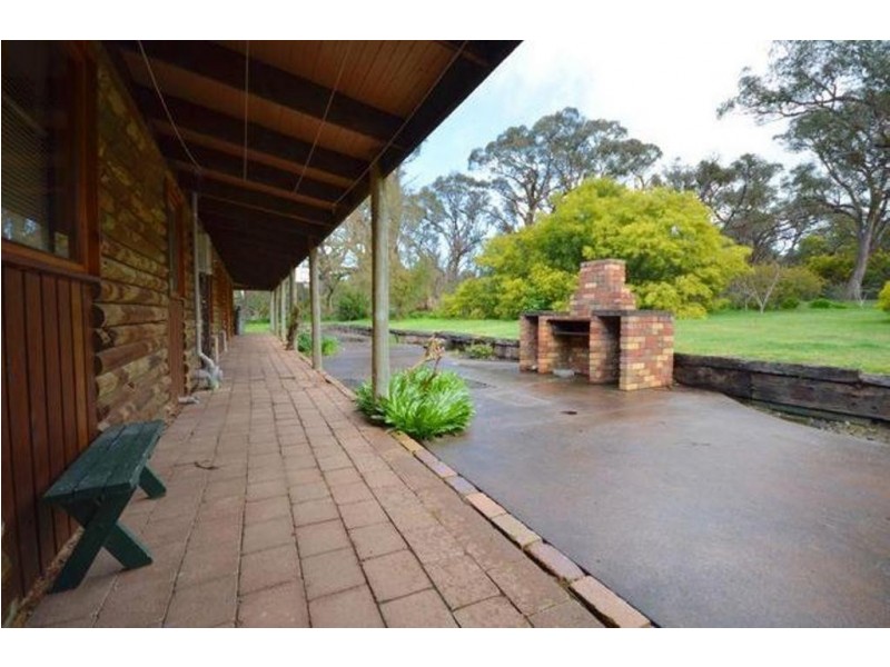 2 Kingston Court, Smythes Creek VIC 3351