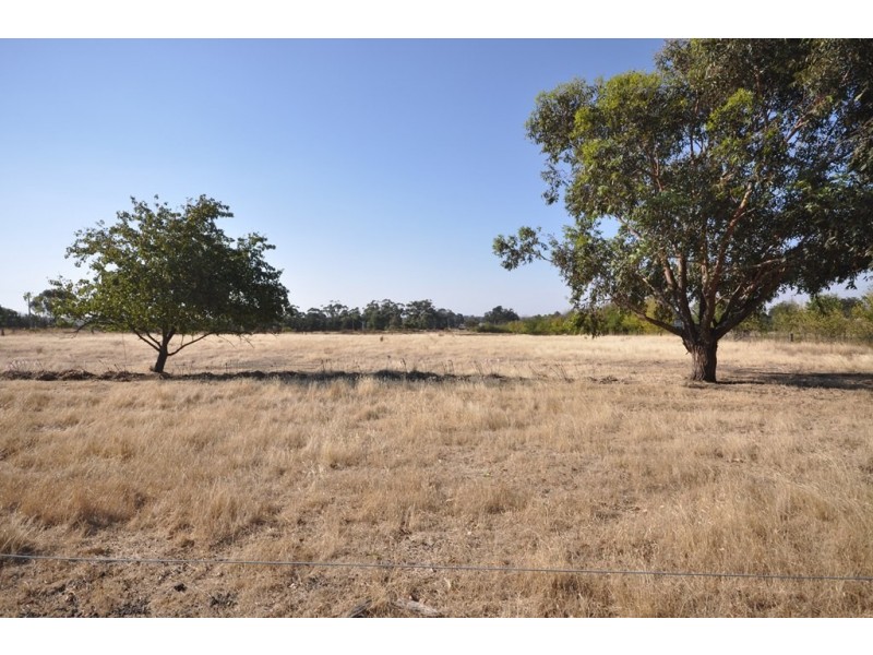 3225 Ballarat-Maryborough Road, Clunes VIC 3370