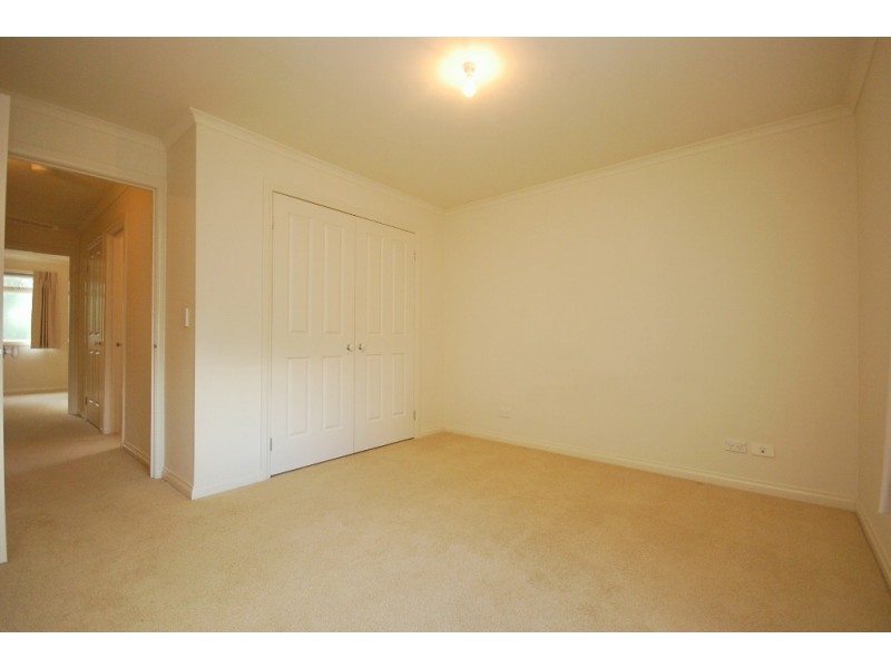 9 Domain Gardens, Sebastopol VIC 3356