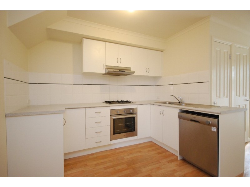 9 Domain Gardens, Sebastopol VIC 3356