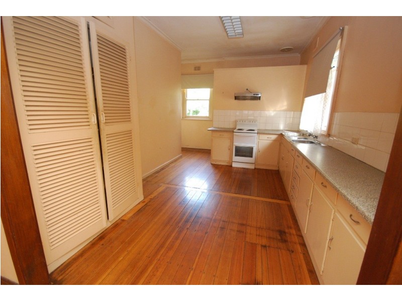 323 Lydiard Street North, Soldiers Hill VIC 3350