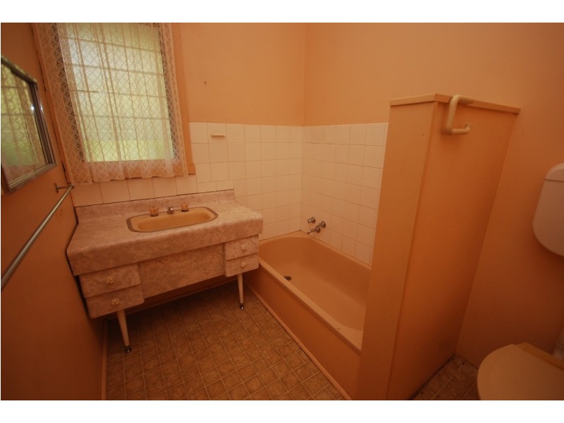 323 Lydiard Street North, Soldiers Hill VIC 3350