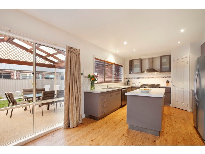 113 Howe Street, Miners Rest VIC 3352