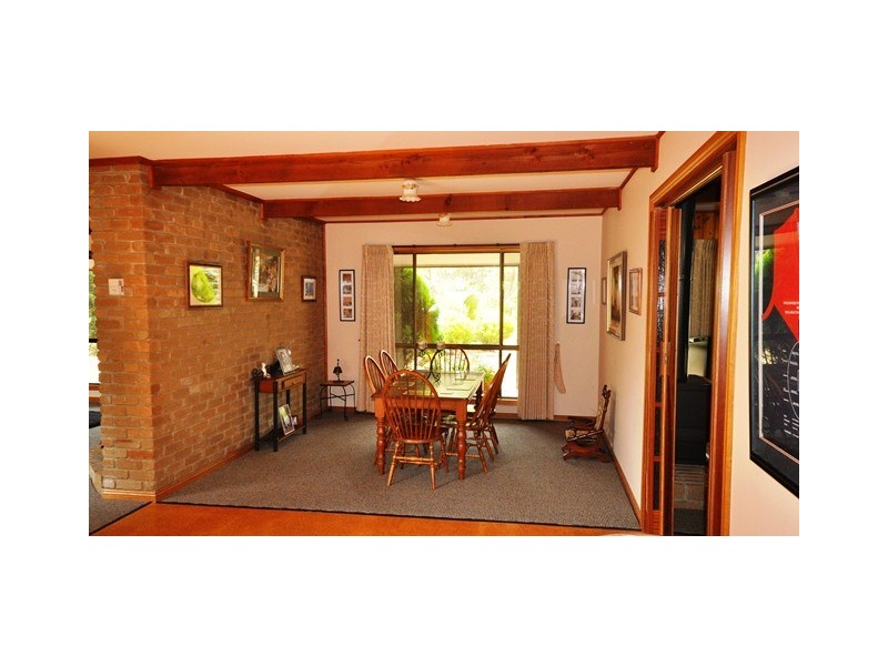 135 Lyons Road, Navigators VIC 3352