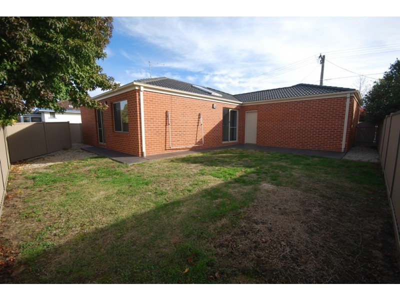 14a Oak Street, Wendouree VIC 3355