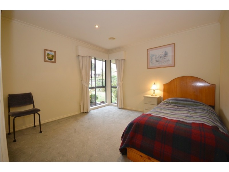 15 Leerama Court, Black Hill VIC 3350