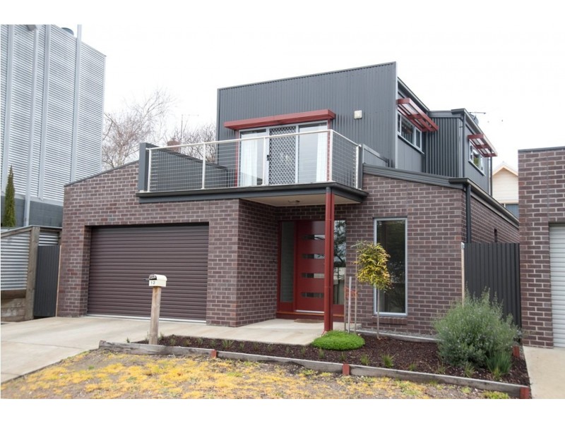 12 Butterfly Lane, Golden Point VIC 3350