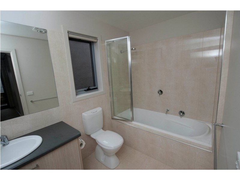 12 Butterfly Lane, Golden Point VIC 3350