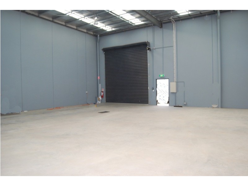 2/5 Caravan St, Wendouree VIC 3355