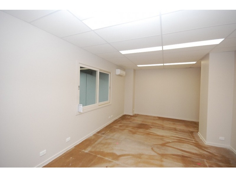 2/5 Caravan St, Wendouree VIC 3355