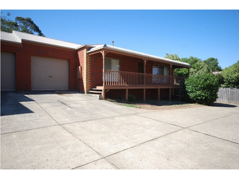 3/415 Learmonth Street, Buninyong VIC 3357