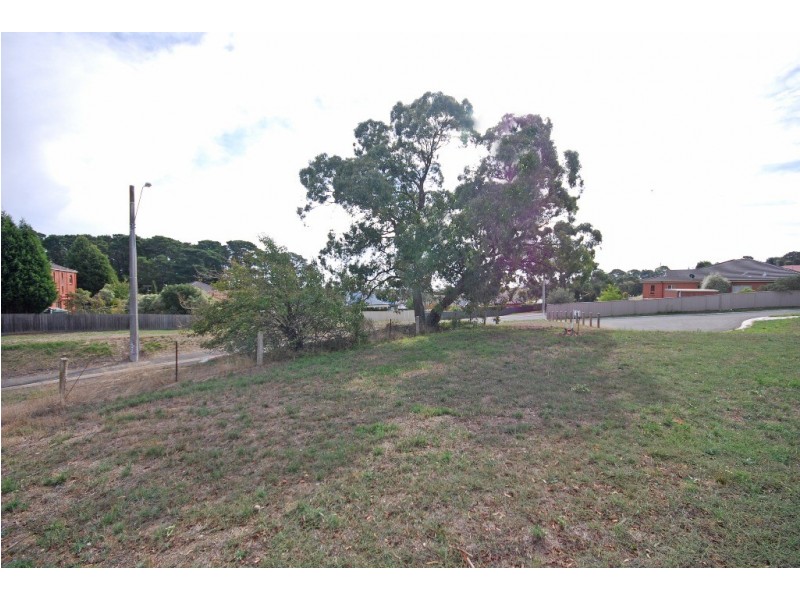 8 Mopoke Lane, Black Hill VIC 3350