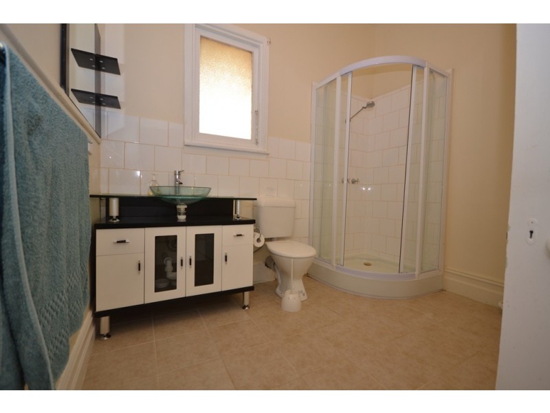 2/14 Clarendon Street, Soldiers Hill VIC 3350