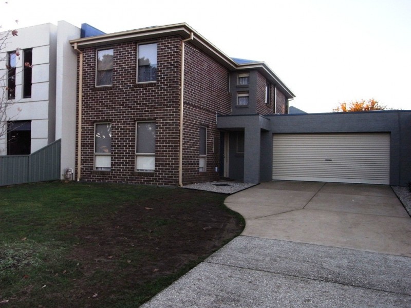 20 Lake Gardens, Lake Gardens VIC 3355
