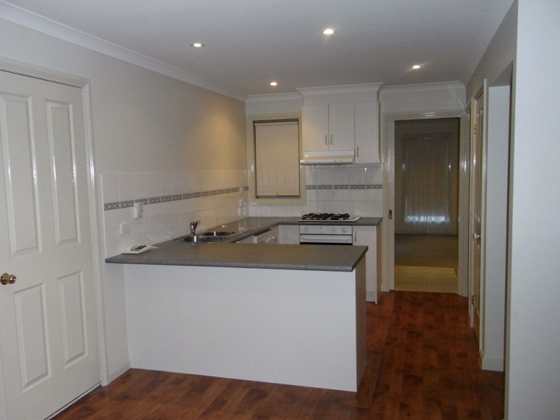 20 Lake Gardens, Lake Gardens VIC 3355