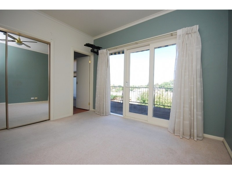 415 Sherrard Street, Black Hill VIC 3350