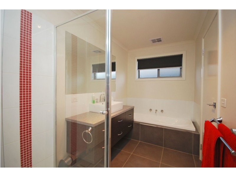 3/306A Humffray Street North, Brown Hill VIC 3350