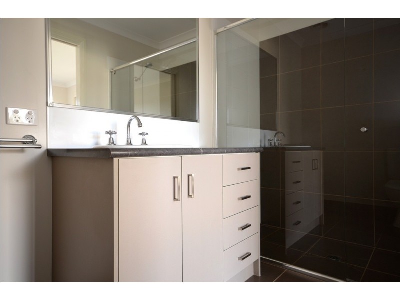 2 Harley Court, Mount Clear VIC 3350