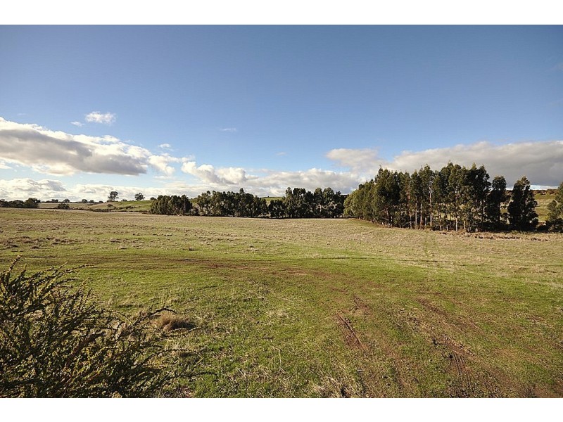 80 Mountain Creek Road, Clunes VIC 3370