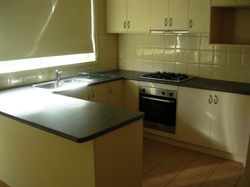 43 Lake Gardens, Lake Gardens VIC 3355