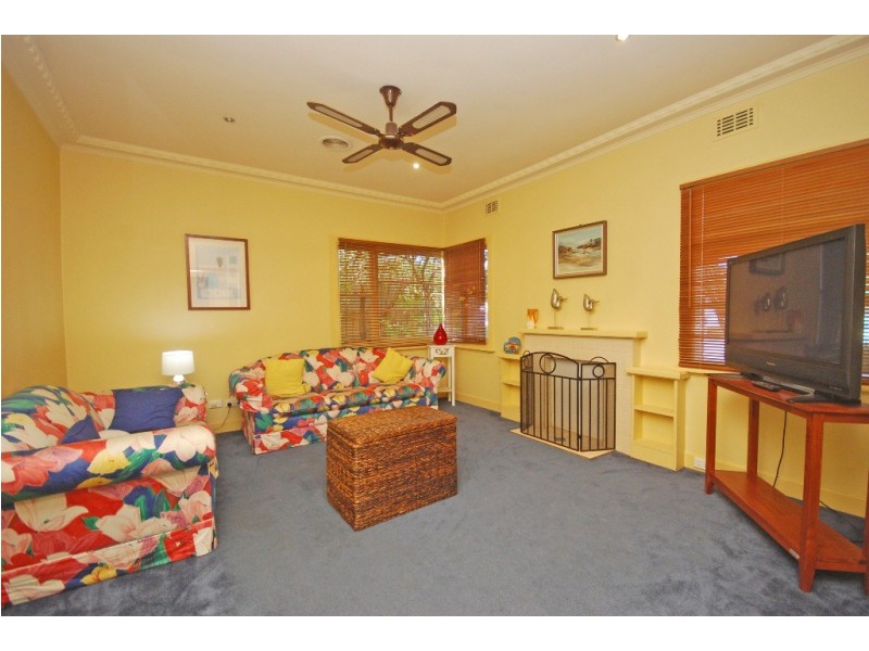 10 Exchange Street, Newington VIC 3350