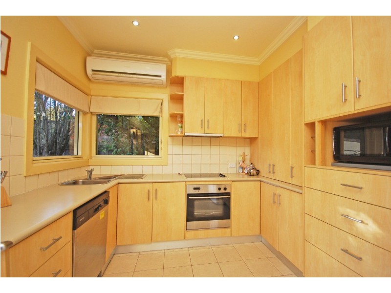 10 Exchange Street, Newington VIC 3350