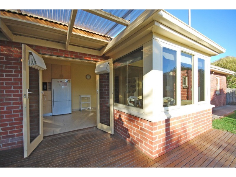 10 Exchange Street, Newington VIC 3350