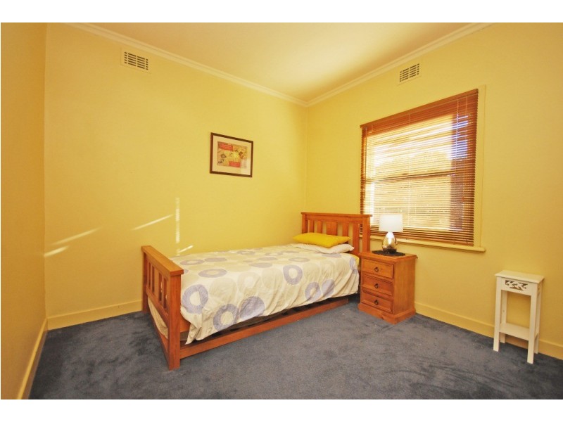 10 Exchange Street, Newington VIC 3350