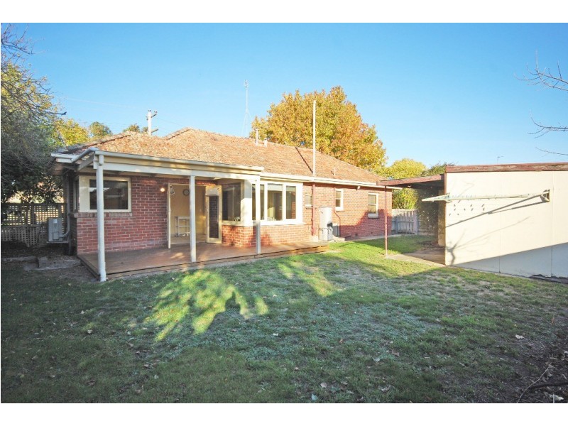 10 Exchange Street, Newington VIC 3350