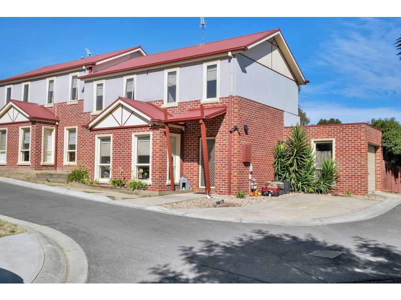 4/322 Clayton Street, Canadian VIC 3350