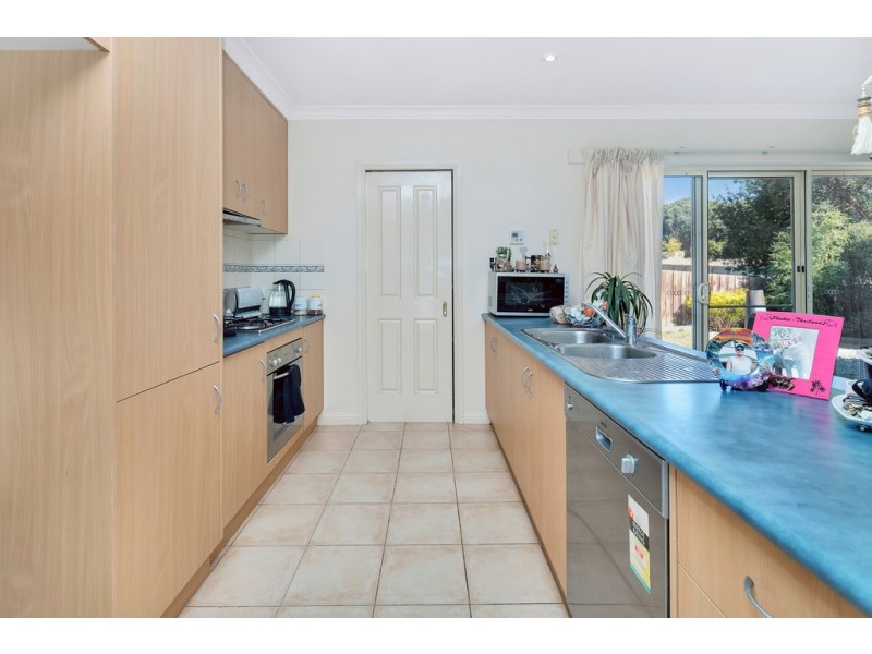 4/322 Clayton Street, Canadian VIC 3350