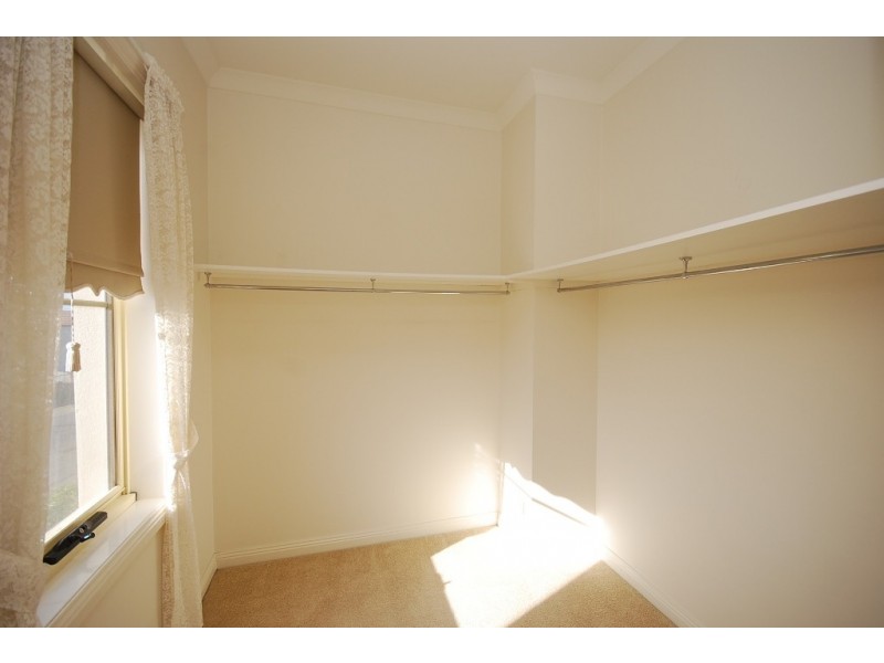 203 Neill Street, Soldiers Hill VIC 3350