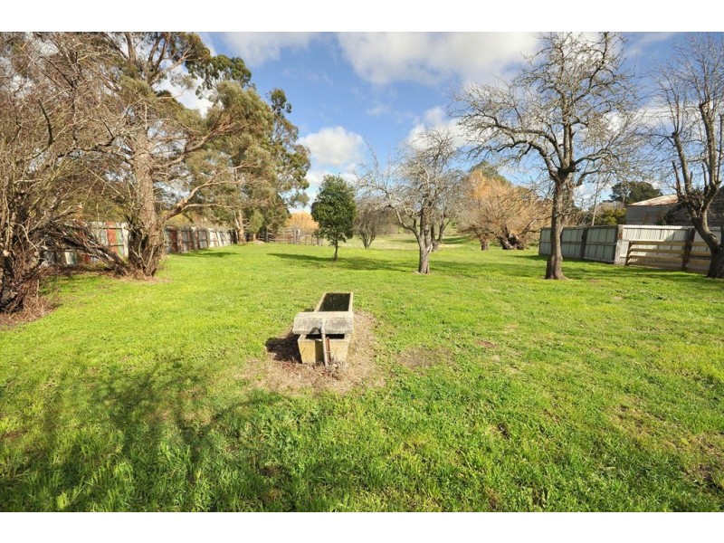 97 Sussex Street, Linton VIC 3360