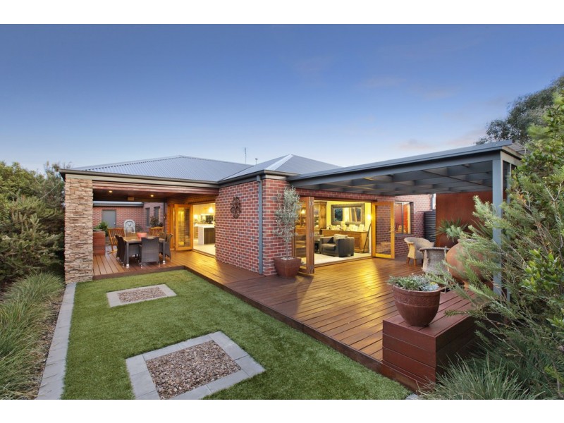 25 Howe Street, Miners Rest VIC 3352