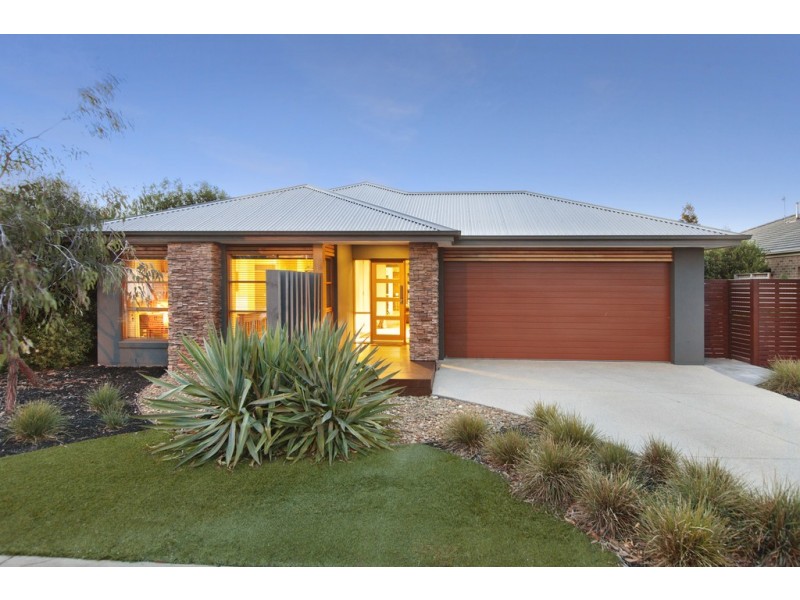 25 Howe Street, Miners Rest VIC 3352