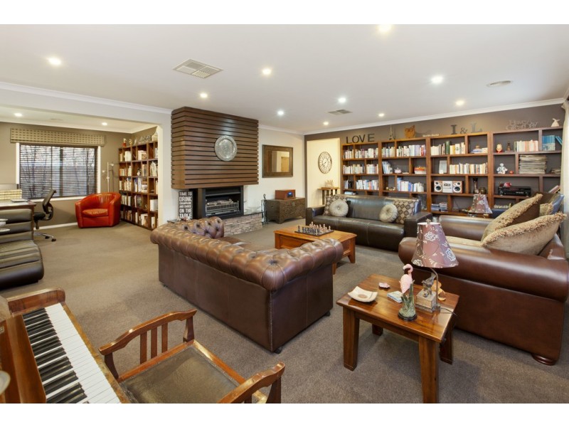 25 Howe Street, Miners Rest VIC 3352