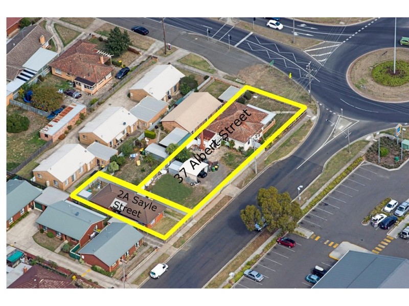2A Sayle St, Sebastopol VIC 3356