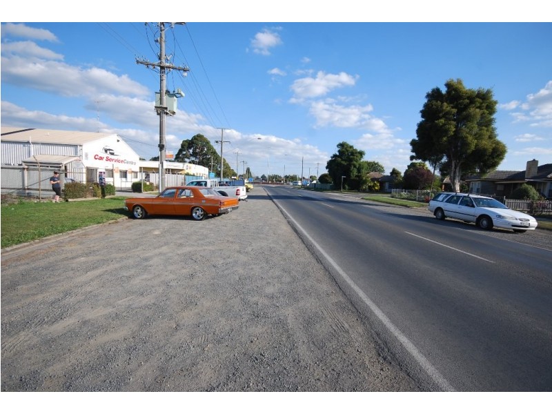 2/308 Dowling Street, Wendouree VIC 3355