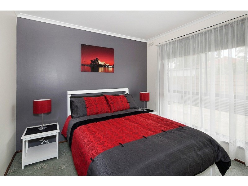 1 Appleby Drive, Cardigan Village VIC 3352