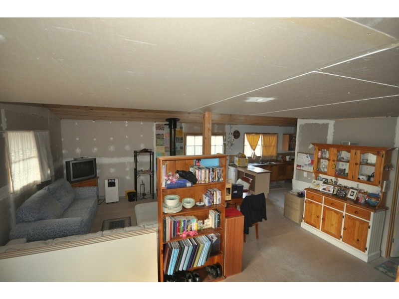 15 Clapperton St, Lexton VIC 3352