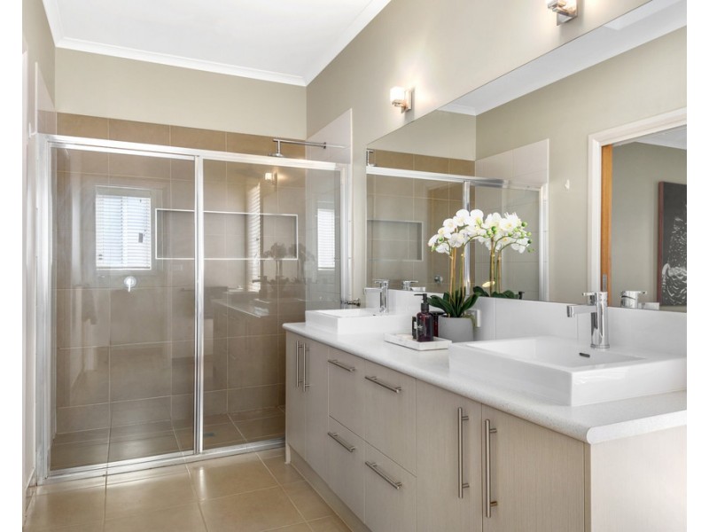 31 Canopy Avenue, Alfredton VIC 3350