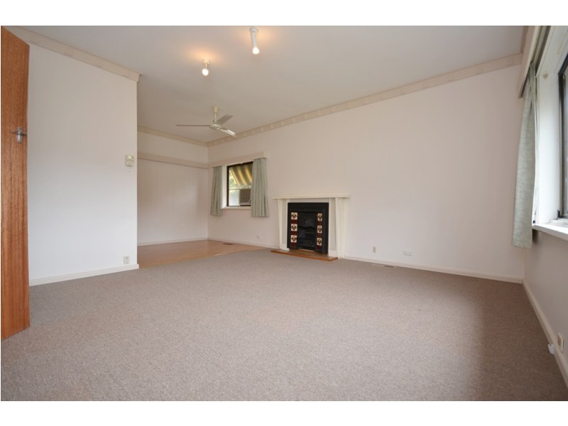 1/314 Humffray Street North, Brown Hill VIC 3350