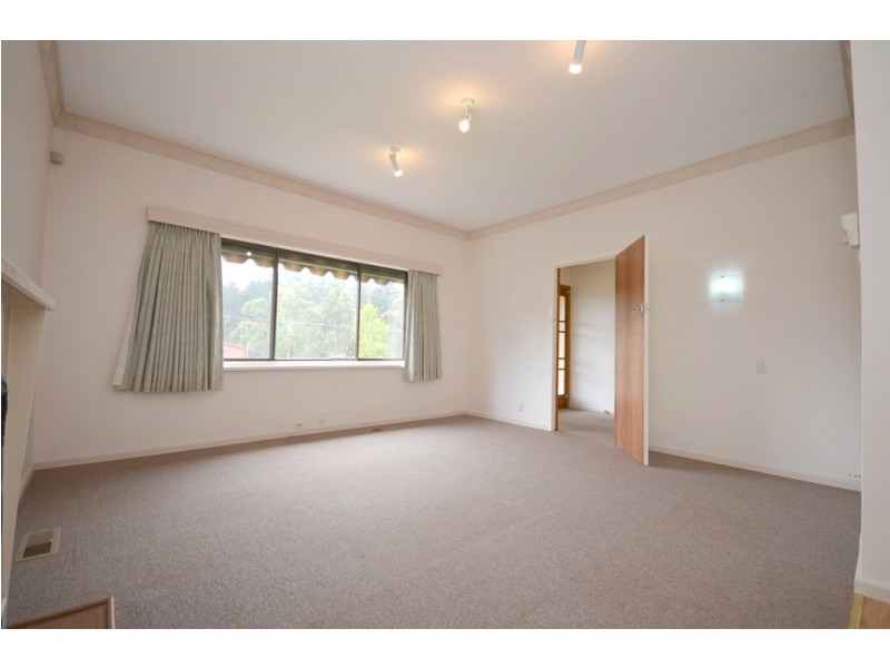 1/314 Humffray Street North, Brown Hill VIC 3350